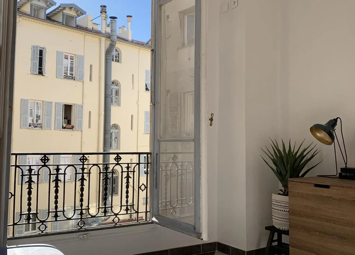 Studio Au Coeur De La Ville Nice Apartment